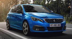 Peugeot 308 yenilenmiş sürüş deneyimini daha çekici bir görünüşle güçlendiriyor. 2021 Peugeot 308 Breaks Cover With Digital I Cockpit Not Much Else Carscoops