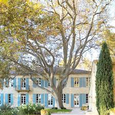 Habitually Chic Chic In Avignon Le Mas Des Poiriers French Exterior French Cottage French Style Homes