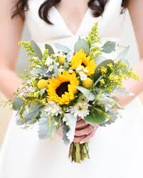 20 Sunflower Bouquets That Will Brighten Up Your Wedding Day Yellow Wedding Bouquet Bridal Sunflowers Sunflower Wedding Bouquet