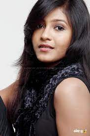 Tanvi Ganesh Lonkar Posts Facebook Maalesef o secmelere edildigi icin sahne filmin kesildi. tanvi ganesh lonkar posts facebook