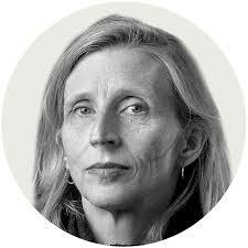 Ellen Barry's Instagram, Twitter & Facebook