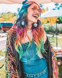 coachella day 1 againnnn bora de novo rumo segundo final de semana de coachella uhullll usando esse b cabelo lindo cabelos pintados estilos de cabelo colorido