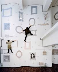 The Illoiha Fitness Center In Omotesando Tokyo S Stylish Shopping District Is Home To What Is Arguably The Mos Gerahmte Wand Fitnessraum Zu Hause Kletterwand