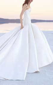 Modern Luxury Wedding Dresses Alex Perry Bride Knotsvilla Weddinggowns Bridal Dresses Wedding Dresses Strapless Wedding Dresses