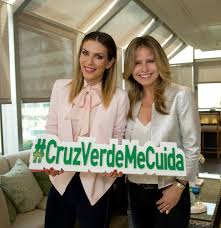 Maybe you would like to learn more about one of these? Farmacia Cruz Verde Celebro La Llegada Del Verano Con Las Novedades De La Dermocosmetica Y Wellness Yotecuentocomofue