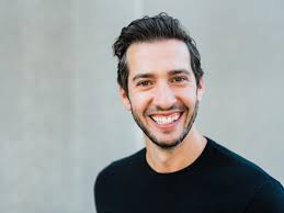 Evan Wayne's Instagram, Twitter & Facebook