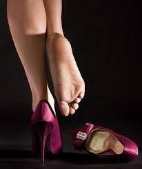 6 Simple Sore Feet Remedies Sore Feet Gorgeous Feet Beautiful Feet