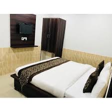 From company's trade report, you can check company's contact, partners, ports, and you can also query the price of knitted bed. Cotton Knitted Print Bed Runner Rs 420 Set Mks India Id 21072516633