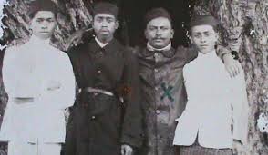 Beranda › sejarah manca cirebon. 4 Tokoh Pki Dari Ranah Minang Dalam Lembar Sejarah Sumatera Barat