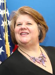 Amy Houle's Instagram, Twitter & Facebook