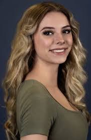 Marisa Robbins's Instagram, Twitter & Facebook