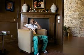 This is floyd mayweather _ house tour _ mansiones by cristian andres galeano poveda on vimeo, the home for high quality videos and the people who love them. Checkout Floyd Mayweather S New N1 6 Billion Miami Beach Mansion Bought With Straight Cash