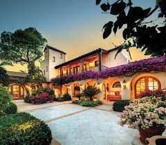 Front doors are of heavy carved wood and porches sometimes feature spiral columns. 40 Spanish Homes For Your Inspiration Spanish Style Homes Spanish House Mediterranean Homes