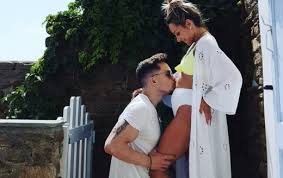 Pote tha ginei o gamos tous; Goneis Eginan H Basilikh Milloysh Kai O Leyterhs Petroynias Protipress H Nea Hlektronikh Sas Enhmerwsh