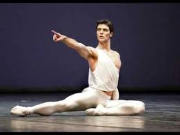 Dalla sua casale monferrato, è riuscito a conquistare il mondo. Roberto Bolle The Dance Of A God Youtube