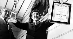 Telling stories over his acoustic guitar, modugno was. Domenico Modugno Volare Come Nacque La Canzone Nel Blu Dipinto Di Blu