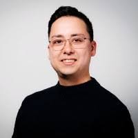 Sean Berg's Instagram, Twitter & Facebook