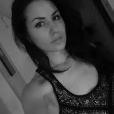 Deidre Kline's Instagram, Twitter & Facebook