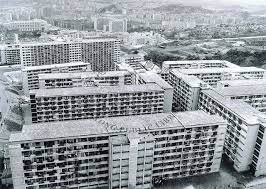 1967 an aerial view of tsz wan shan resettlement estate 慈雲山新區空中一景by henry tang via flickr world cities skyscraper city