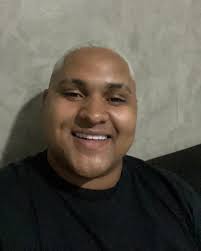 Fico assim quando você me fala que já ouviu #Recaida e colocou na sua  playlist 🤩