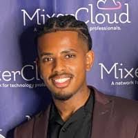 Alicia Tutt's Instagram, Twitter & Facebook