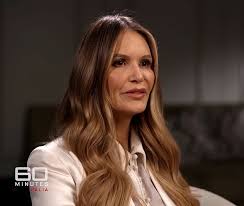 Elle Macpherson suddenly HANGS UP