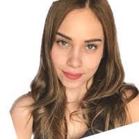 Barbara Bustamante's Instagram, Twitter & Facebook