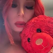 Paulette Medina's Instagram, Twitter & Facebook