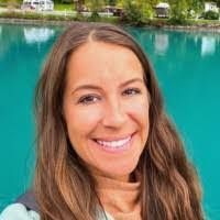 Tess Anders's Instagram, Twitter & Facebook