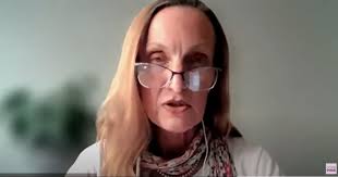 Colombian authorities deport outstanding communicator Teri Mattson,  preventing her from observing historic elections