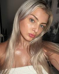 ✨ She's absolutely glowing! ✨ After an incredible facial at SkinLab, her  skin is radiating health and vitality like never before. The perfect blend  of relaxation and rejuvenation left her feeling refreshed