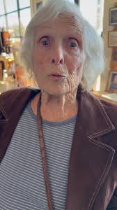 What a pleasant visit with Ms. Sara McDaris this afternoon. She stopped by  to share some of her story, and to tell me about a couple of books she has  written.