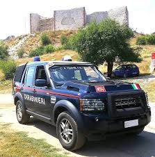 Landrover defender land rover defender 110 hummer jeep wrangler land rover off road best 4x4 offroader expedition vehicle land rover the land rover camel trophy: Land Rover Discovery The Reader Wiki Reader View Of Wikipedia