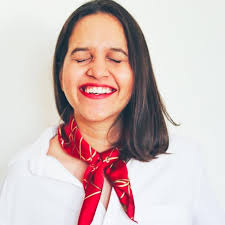 小さなライアン・レイノルズがジャスティン・バルドーニについて知っていた彼のバンをからかうために示す。  小さなブレイクとライアンがジャスティンの性格を知っている。