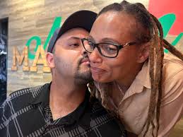 Hey I'm a 21 year old female,3rd year Brighton student looking for  somewhere to live until I graduate. So not looking to sign a 12 month  contract. My budget is around 800,