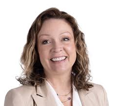 Sara Bergan's Instagram, Twitter & Facebook