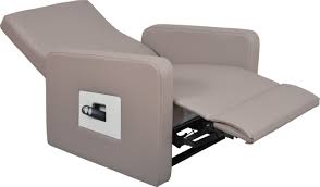 Epingle Sur Fauteuil Releveur Et Relaxation Electrique Pour Personne Agee