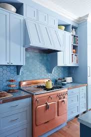 These Country Chic Kitchens Will Make You Feel Like You Re On A Vacation In France Blue French Country Kitchen Kitchen Cabinet Styles Country Chic Kitchen