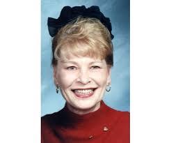 Bernadette Walton's Instagram, Twitter & Facebook