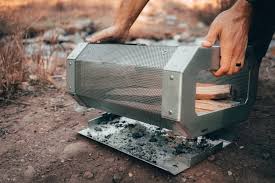 Add now a unique touch to your garden or backyard. Pyro Camp Fire Portable Fire Pit Kit Steelmade