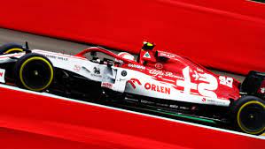 Plakat formuła 1 to reprodukcją patentu bolidu formuły 1 autorstwa nikolaos'a tombazis, który był głównym projektantem w włoskim zespole formuły 1 ferarri między 2006 a 2014 rokiem. Formula 1 Prezentacja Bolidu Alfy Romeo Racing Orlen W Tvp Sport Co Czeka Nas W Sezonie 2021 Transmisja Gdzie Ogladac Sport Tvp Pl