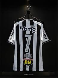 O desenho foi publicado em diversas páginas especializadas no dia a dia do galo, como o. Atletico Mg Confirma Hulk Como Novo Camisa 7