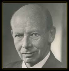 Everett Needham Case (1901-2000)