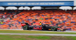 Concernant le grand prix de f1 d'espagne, si vous désirez savoir comment regarder la formule 1 en direct à la tv, sachez que la course est retransmise sur concernant le replay vidéo de la course et le résultat du gp, tout cela sera disponible sur internet, une fois le grand prix de f1 d'espagne terminé. Grand Prix De Hongrie De F1 En Streaming Comment Regarder La Course