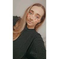 Emily Morlock's Instagram, Twitter & Facebook