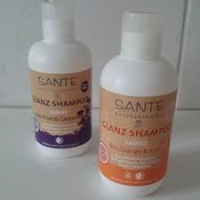 Mit den dort hinterlegten coupons könnt ihr euch immer wieder neue rabatte sichern, doch das ist nicht alles. Sante Family Glanz Shampoo Review Pretty Green Woman Naturkosmetik Blog