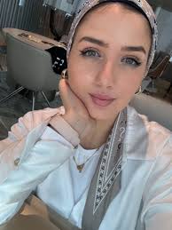 Zaynab Dika‏