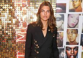 He is the son of actress elizabeth hurley and american businessman steve bing. Damian Hurley Biography Age Wiki Height Weight Girlfriend Family More