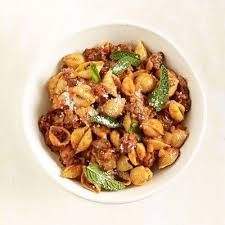 Spiced Lamb Ragu Shellsgoodhousemag Lamb Mince Recipes Pasta Dishes Lamb Pasta