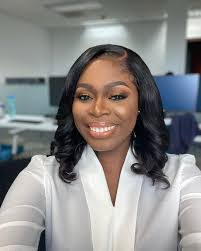 Erin Mckenzie's Instagram, Twitter & Facebook